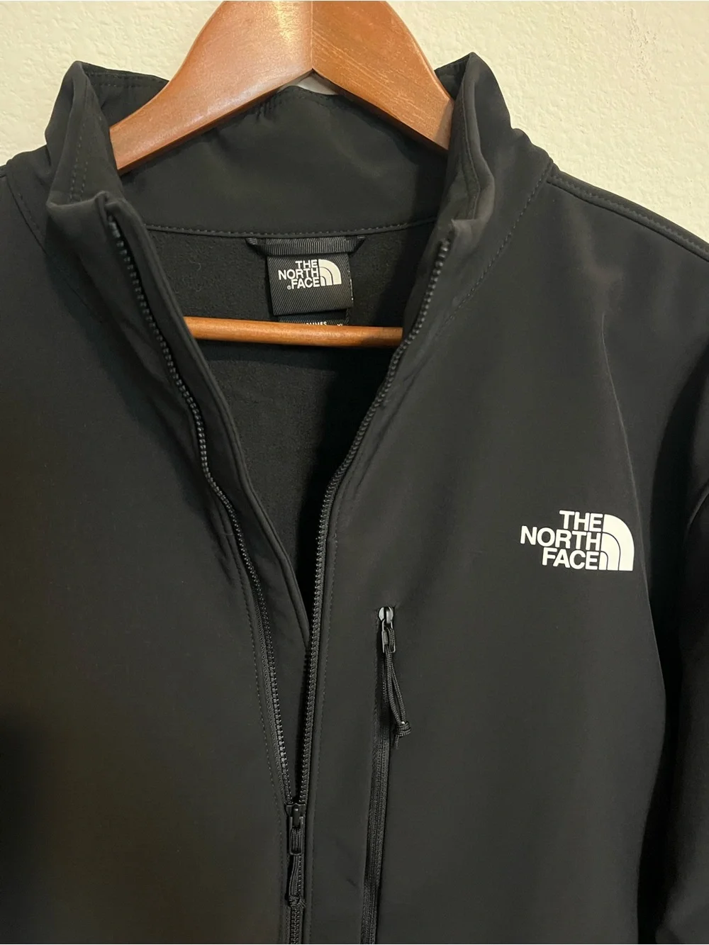 The North Face lightweight black