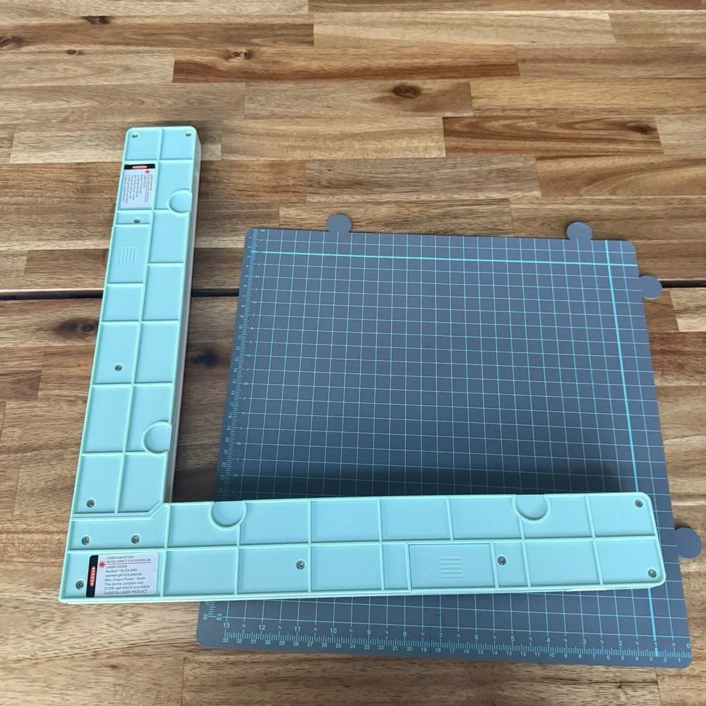 We R Memory Keepers Laser Square Alignment Tool with Mat, Model/MPN Laser Square
