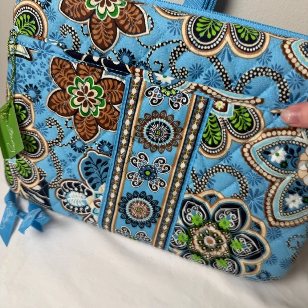 Vera Bradley things tablet