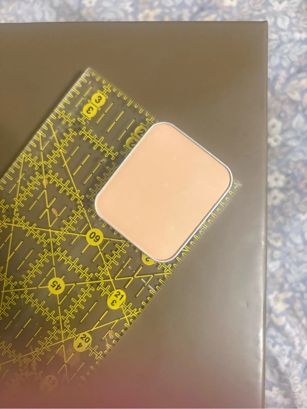 Bobbi Brown like new