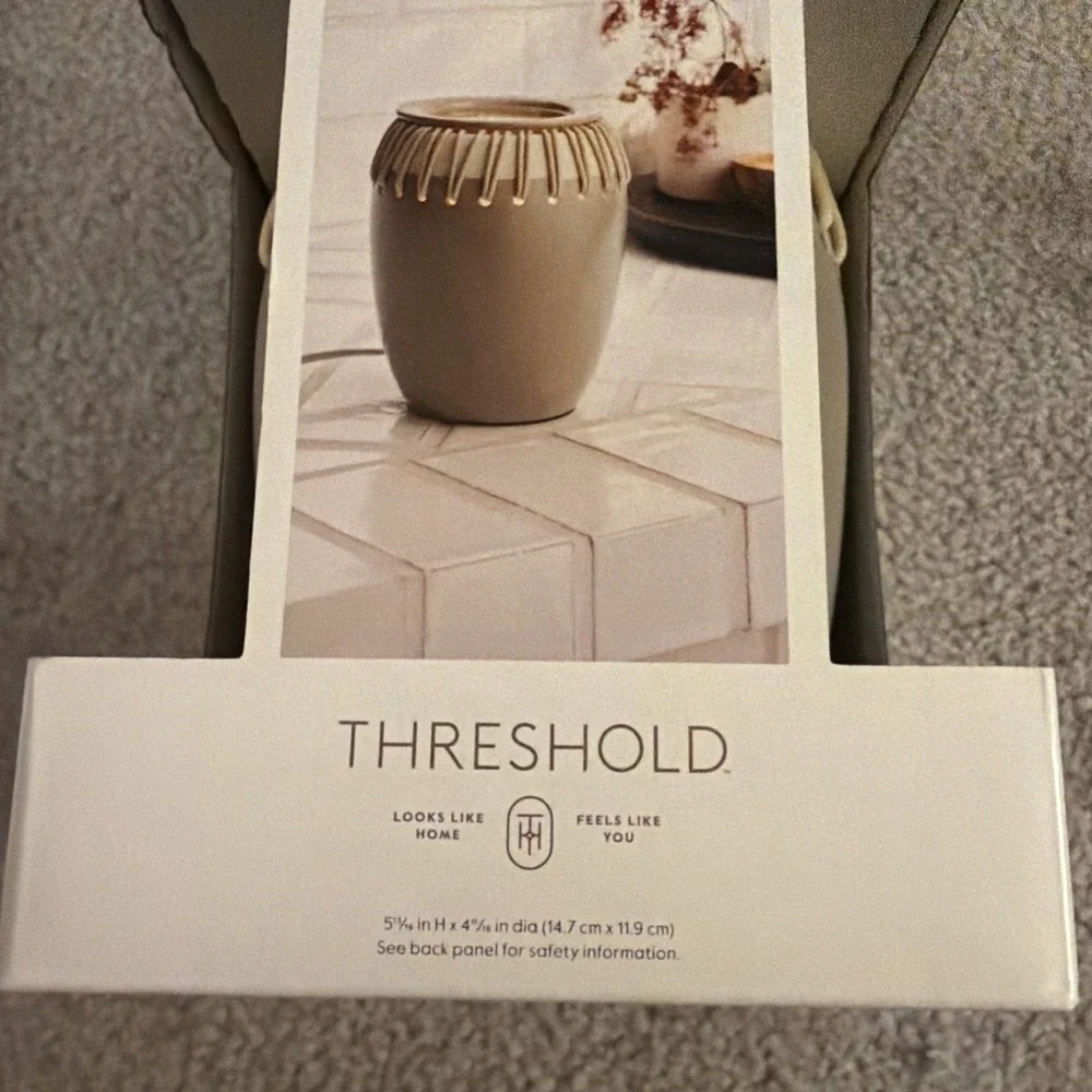 The Unbranded Brand threshold woven
