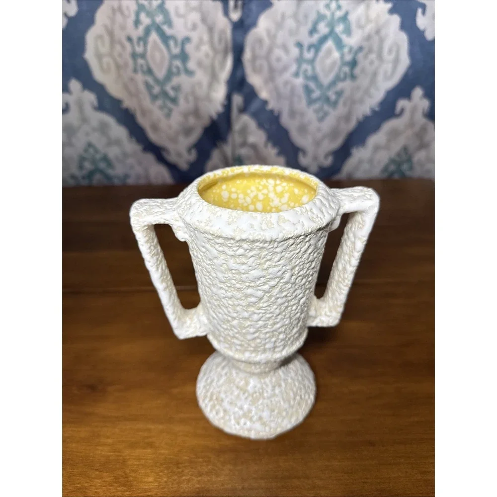 MCM‎ Vintage Pastel Yellow Inside Footed Pottery Trophy Vase Textured Outside