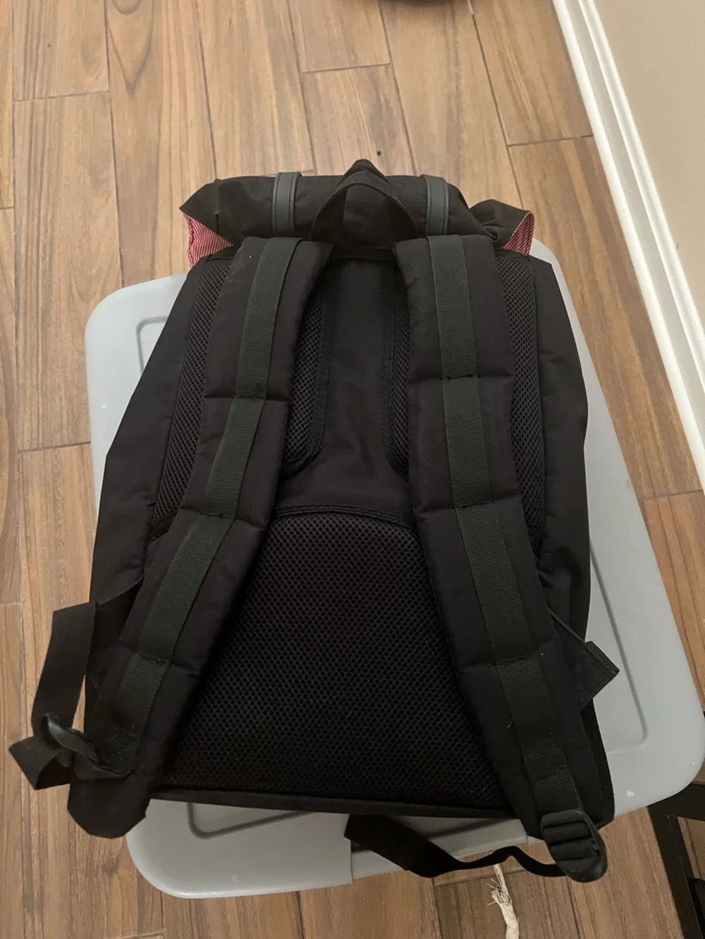 Herschel Supply Co. good used