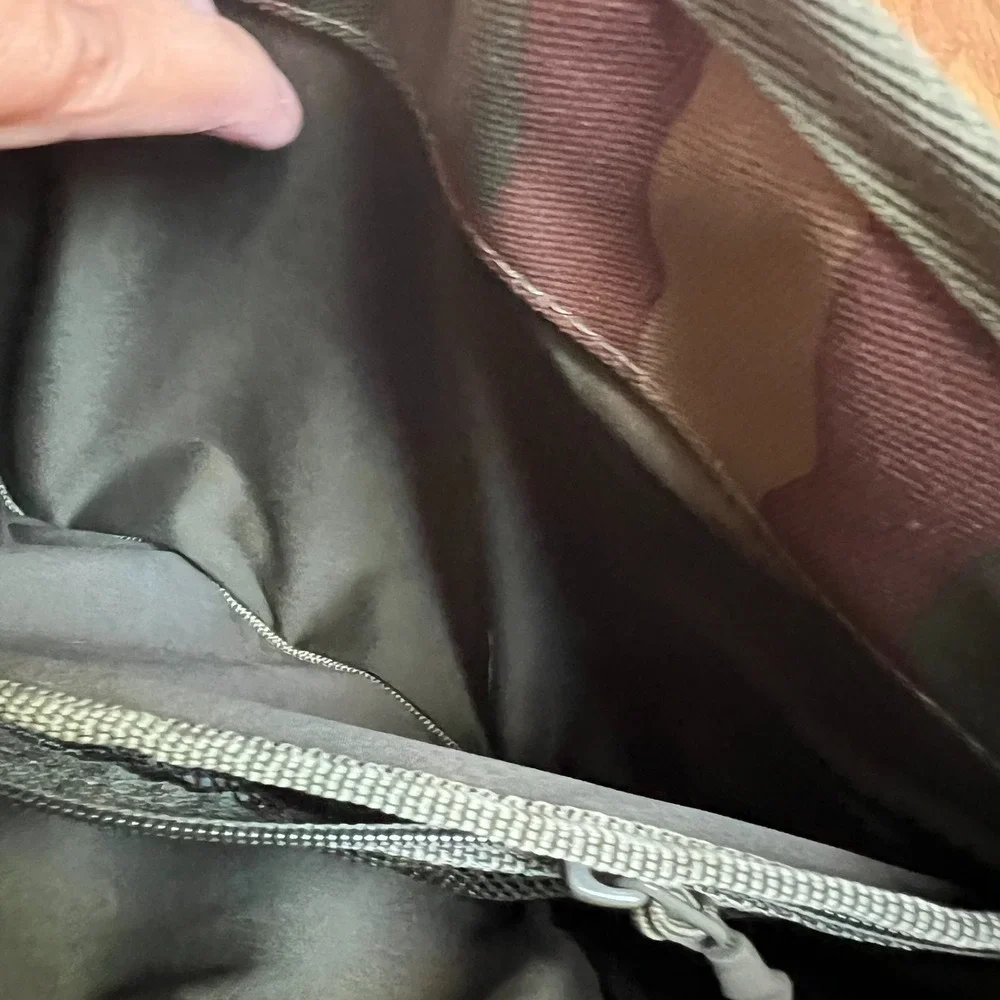 Herschel Supply Co. issue adjustable
