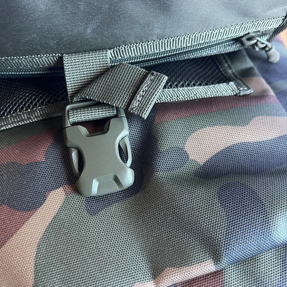 Herschel Supply Co. perfect pockets friendly