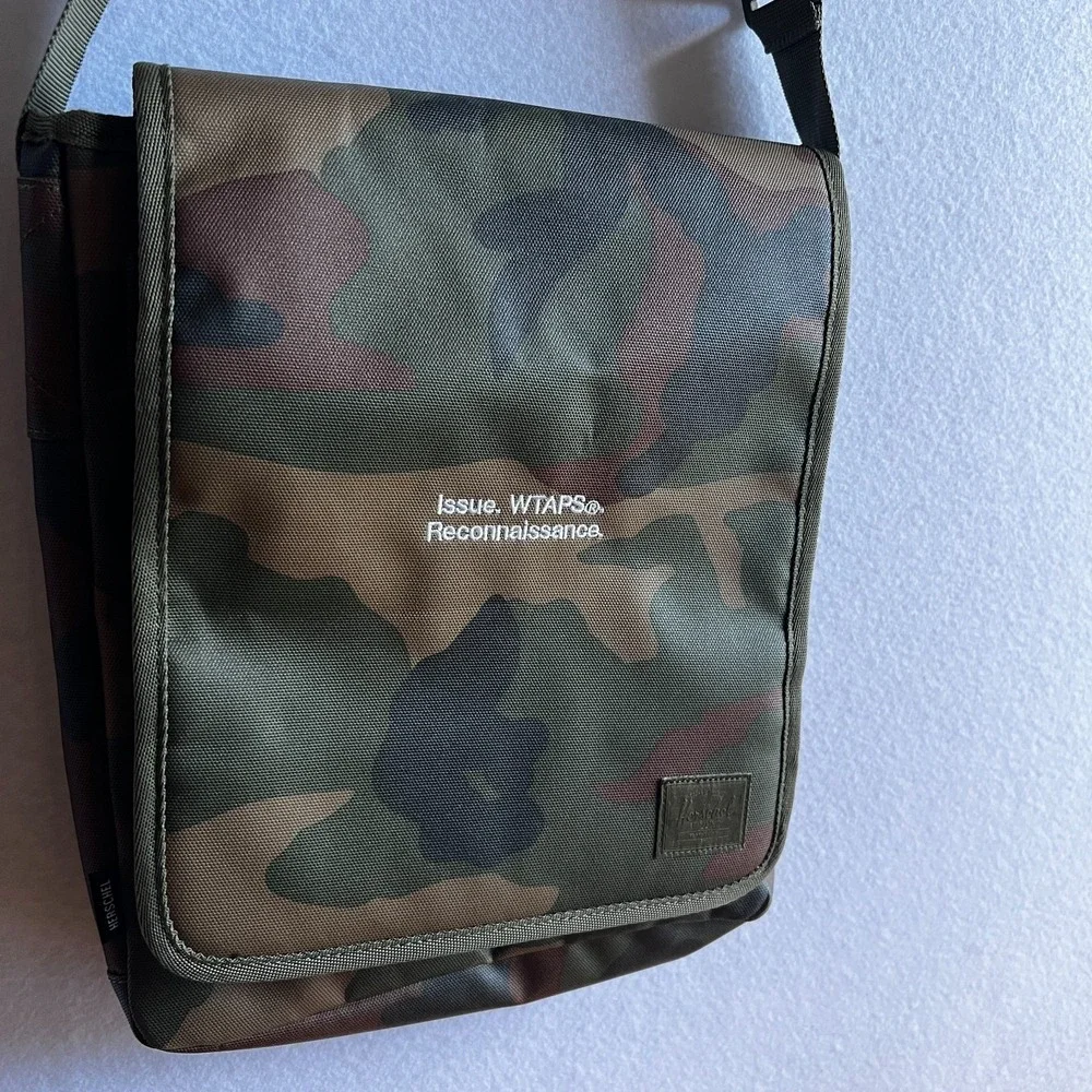 Herschel Supply Co. utility crossbody