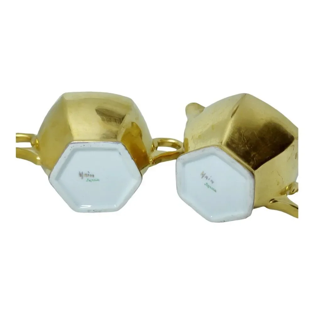 Unbranded vintage gold