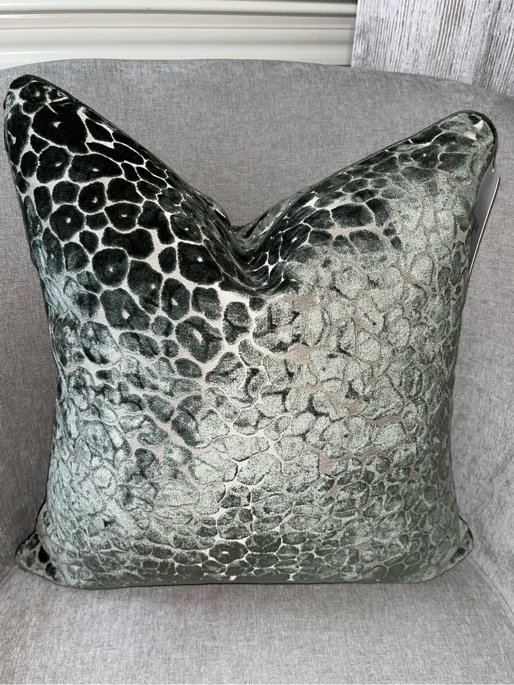 Casa Decor listing pillows