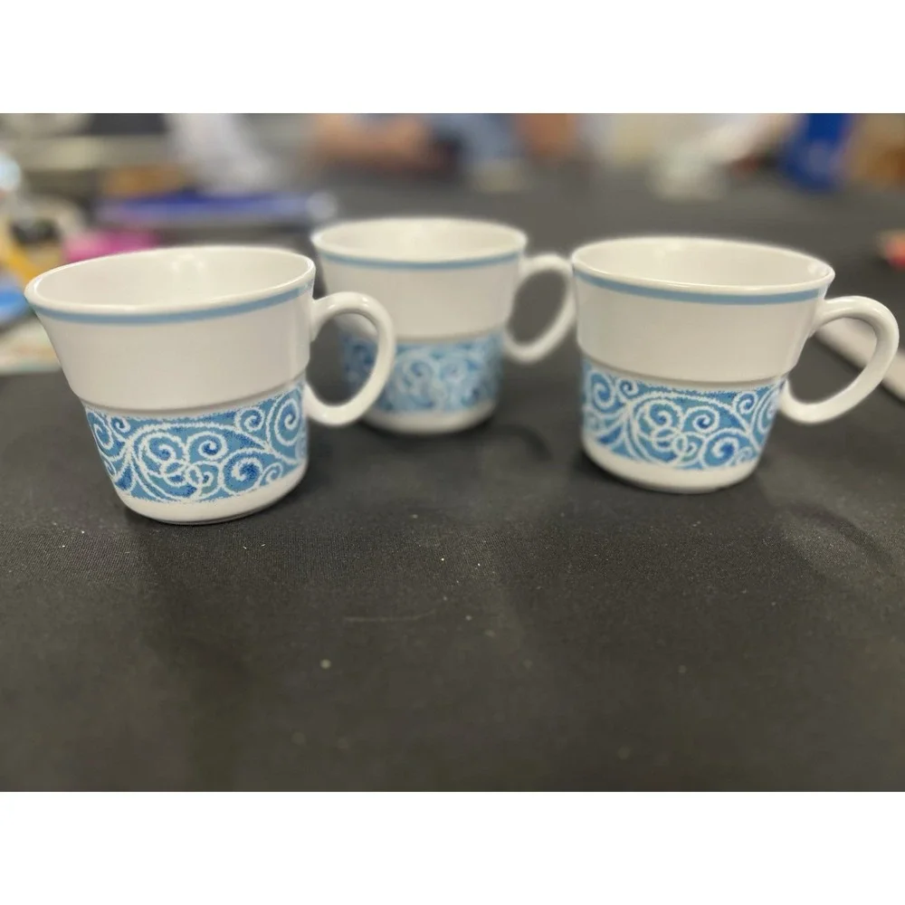 Noritake China Milburn 9025 Pattern Cup Progression 3‎ Cups One Tiny Chip