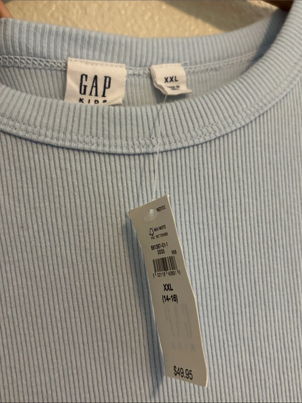 GAP nwt love