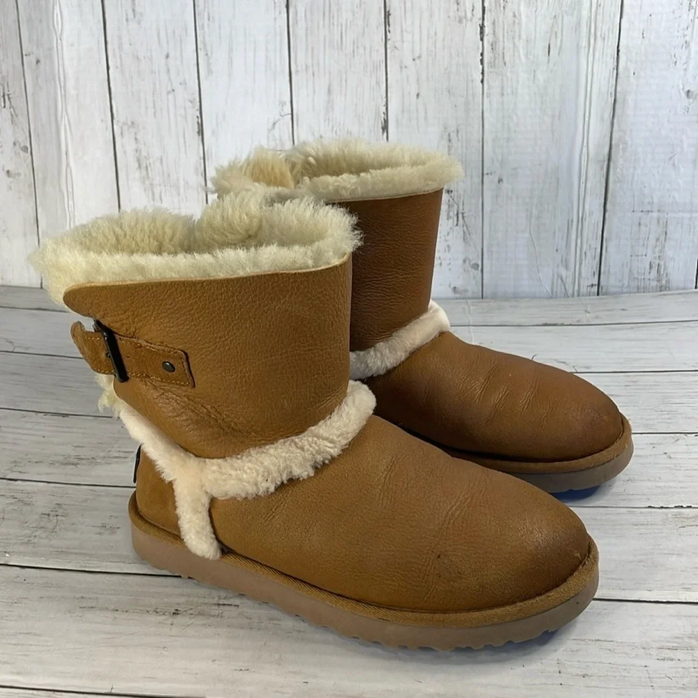 UGG Vintage Chestnut Airhart Boots