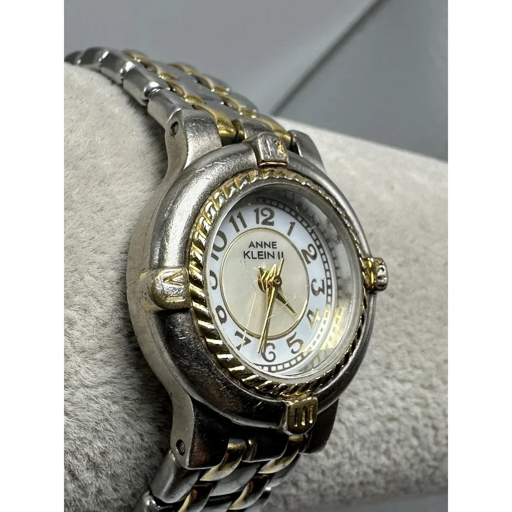 Anne Klein it has