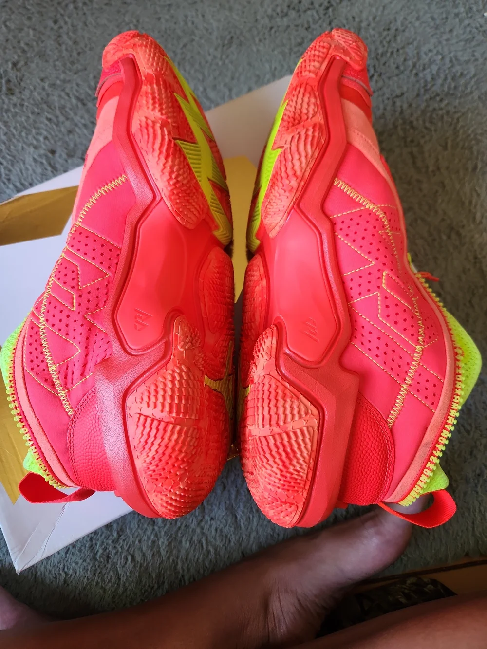 Jordan bold neon