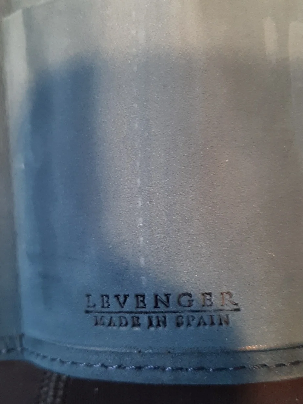 Levenger compact leather