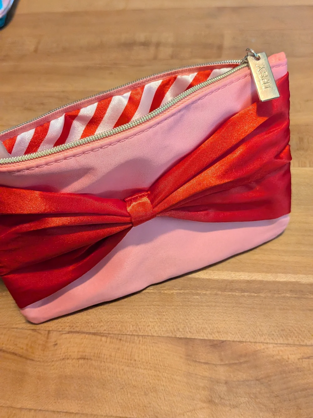 ipsy soft pink