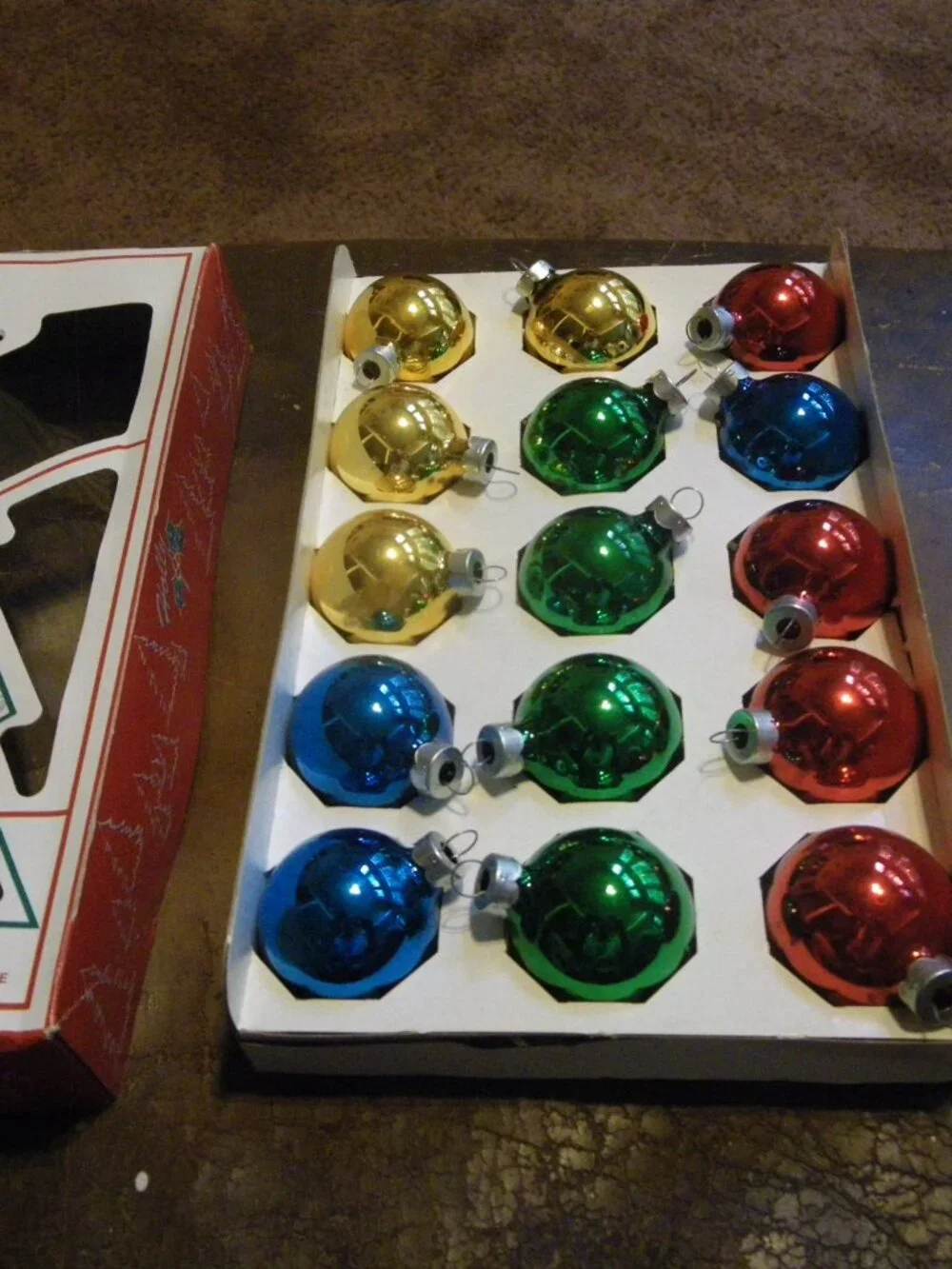 Vintage box shows