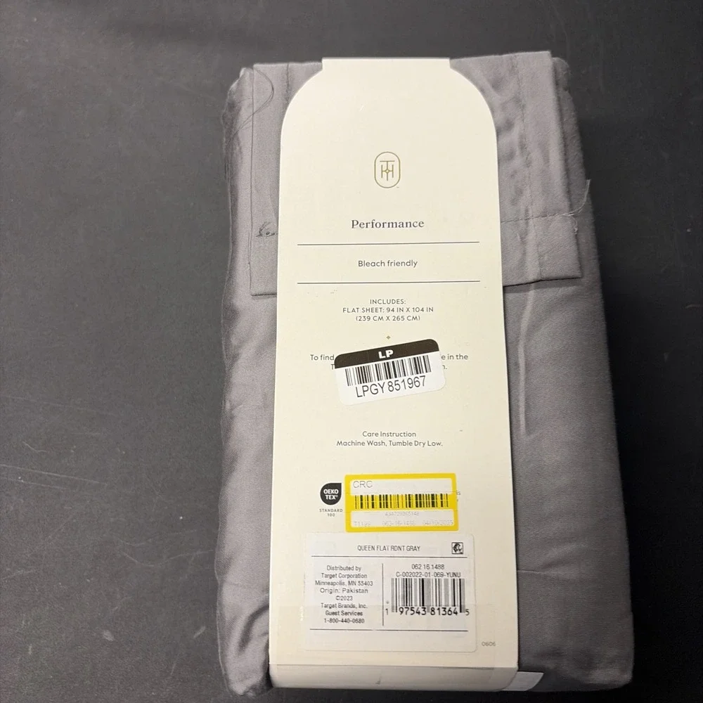 Threshold queen size