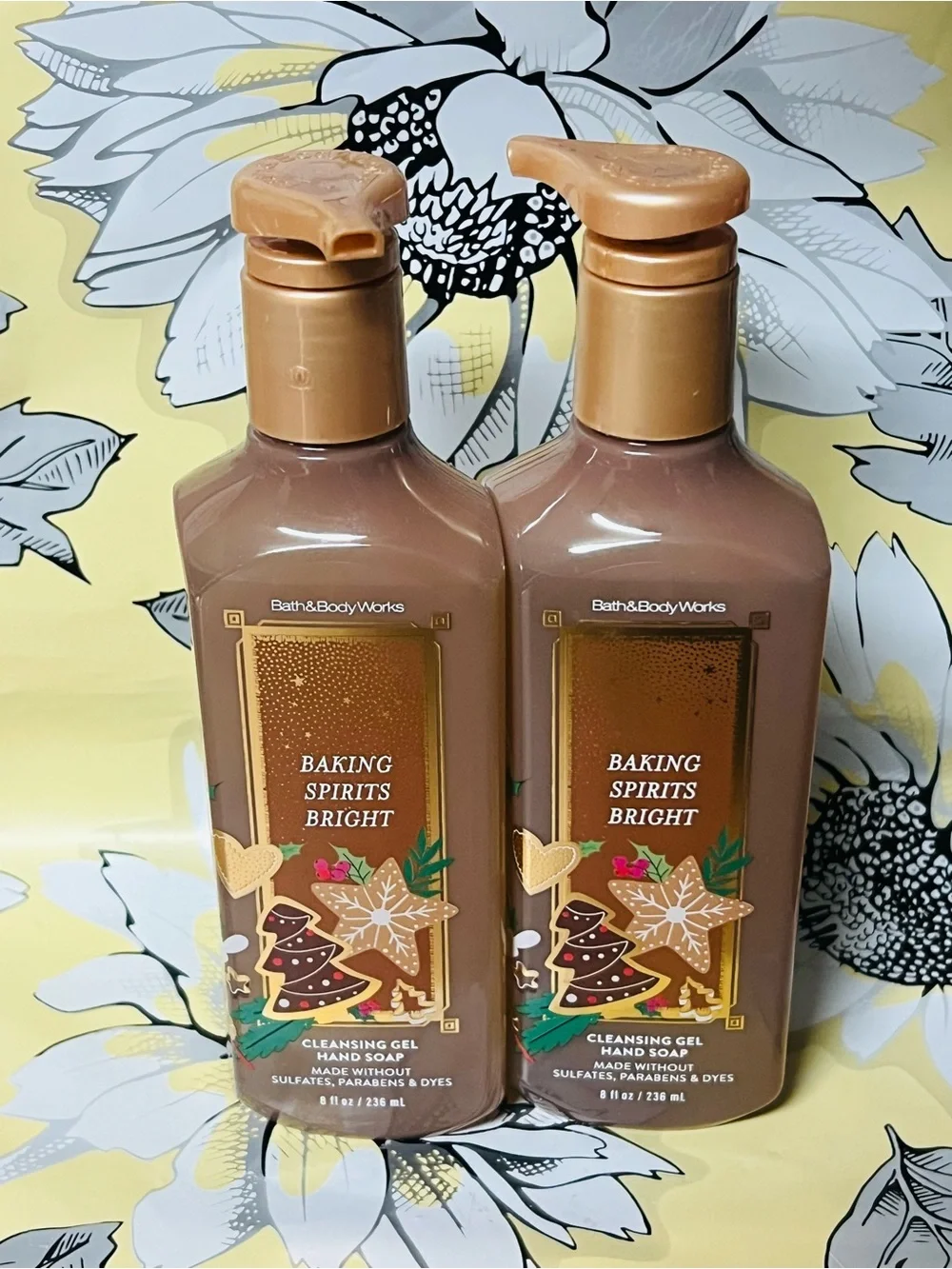 2 Bath & Body Works Baking Spirits Bright Cleansing Gel Hand Soap -