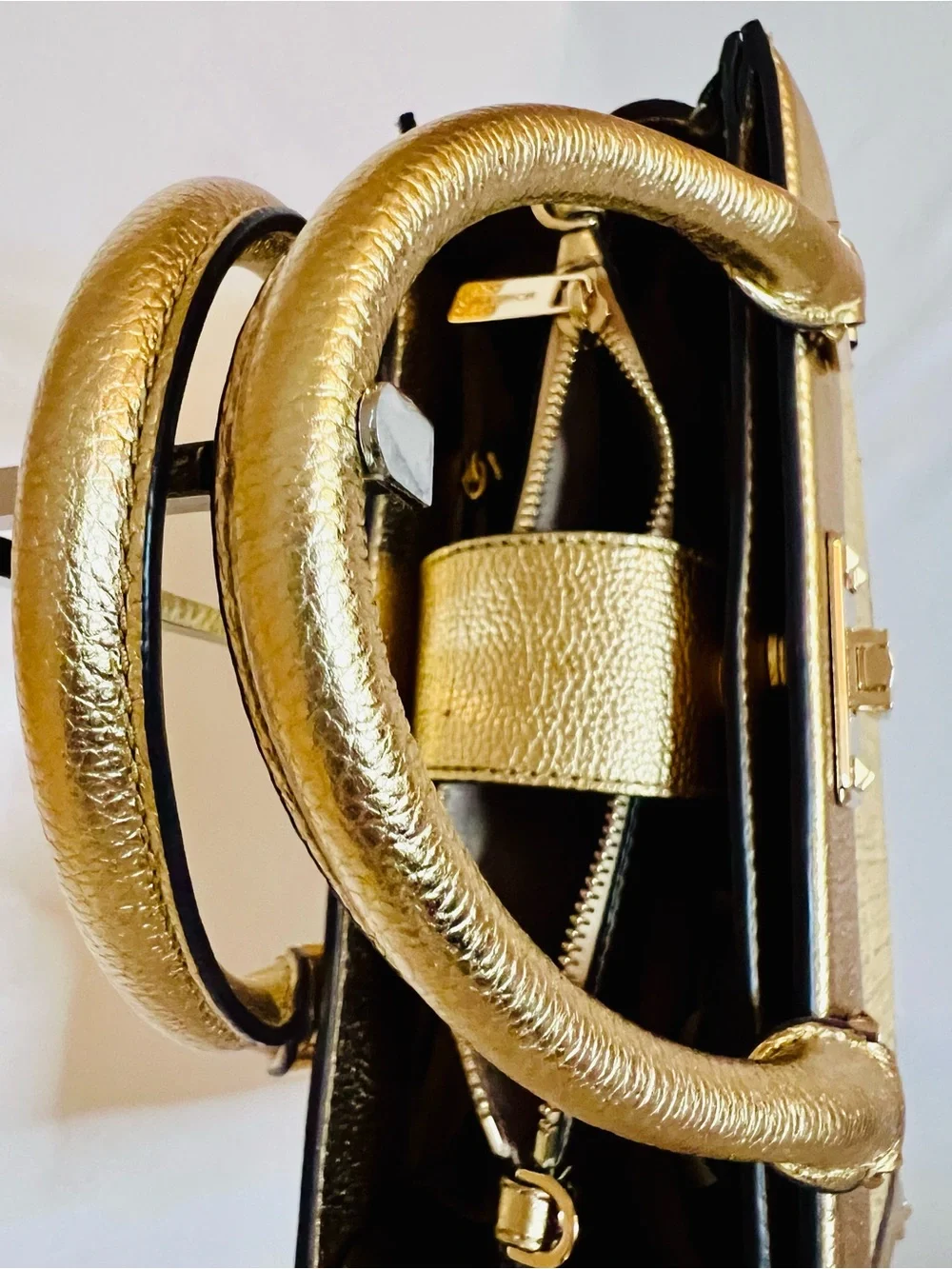 Michael Kors that handbag