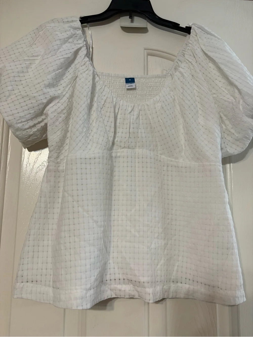 Old Navy White Puff-Sleeve Square-Texture Peasant Blouse
