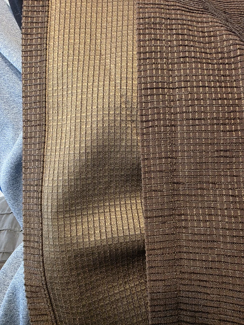 N/A brown grommet