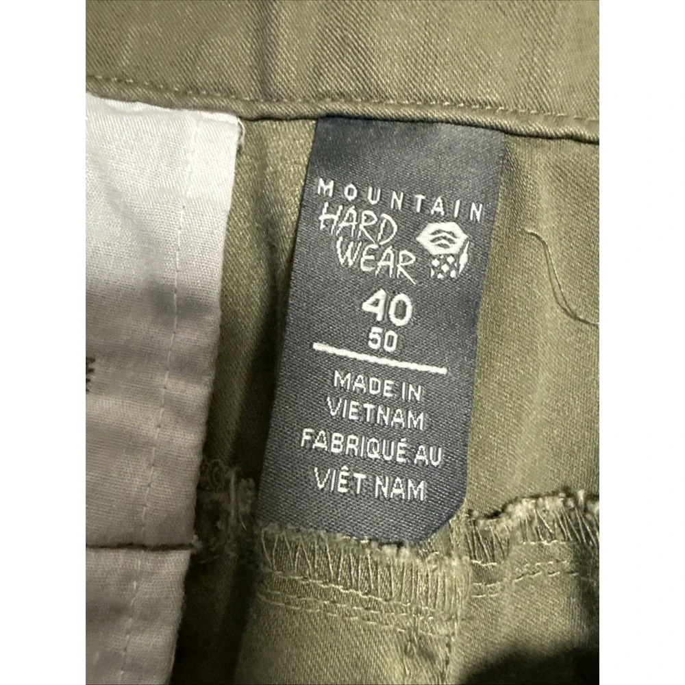 Mountain Hardwear feature versatile care