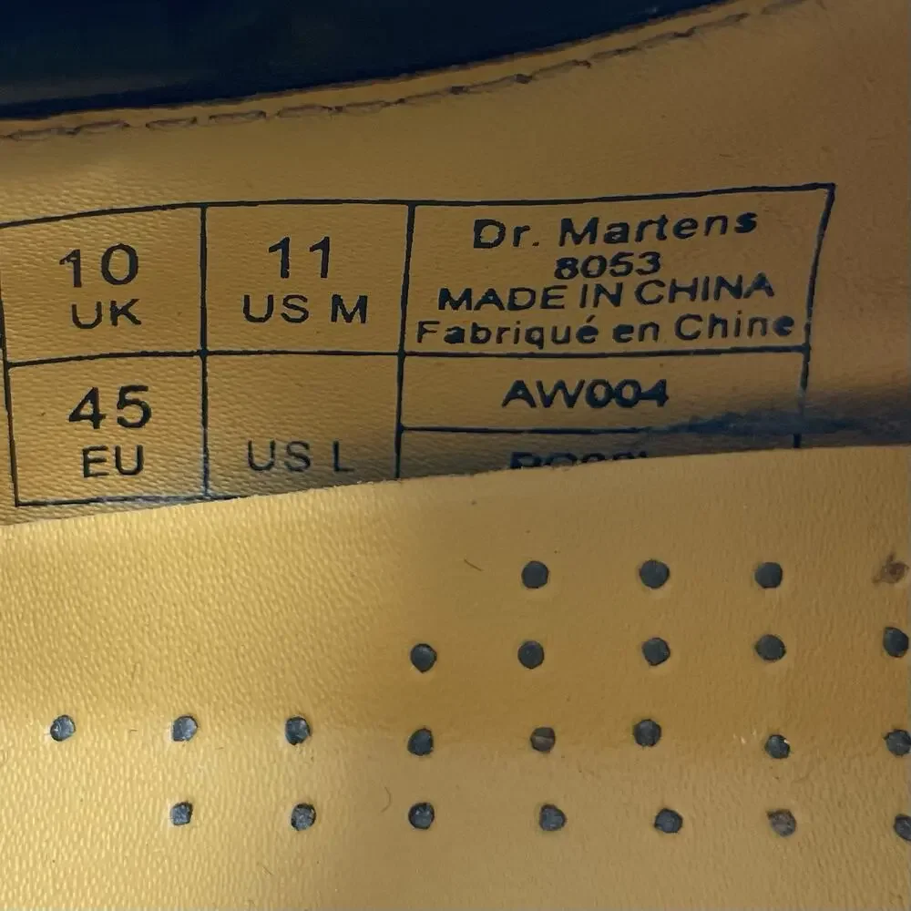 Dr. Martens sole pull