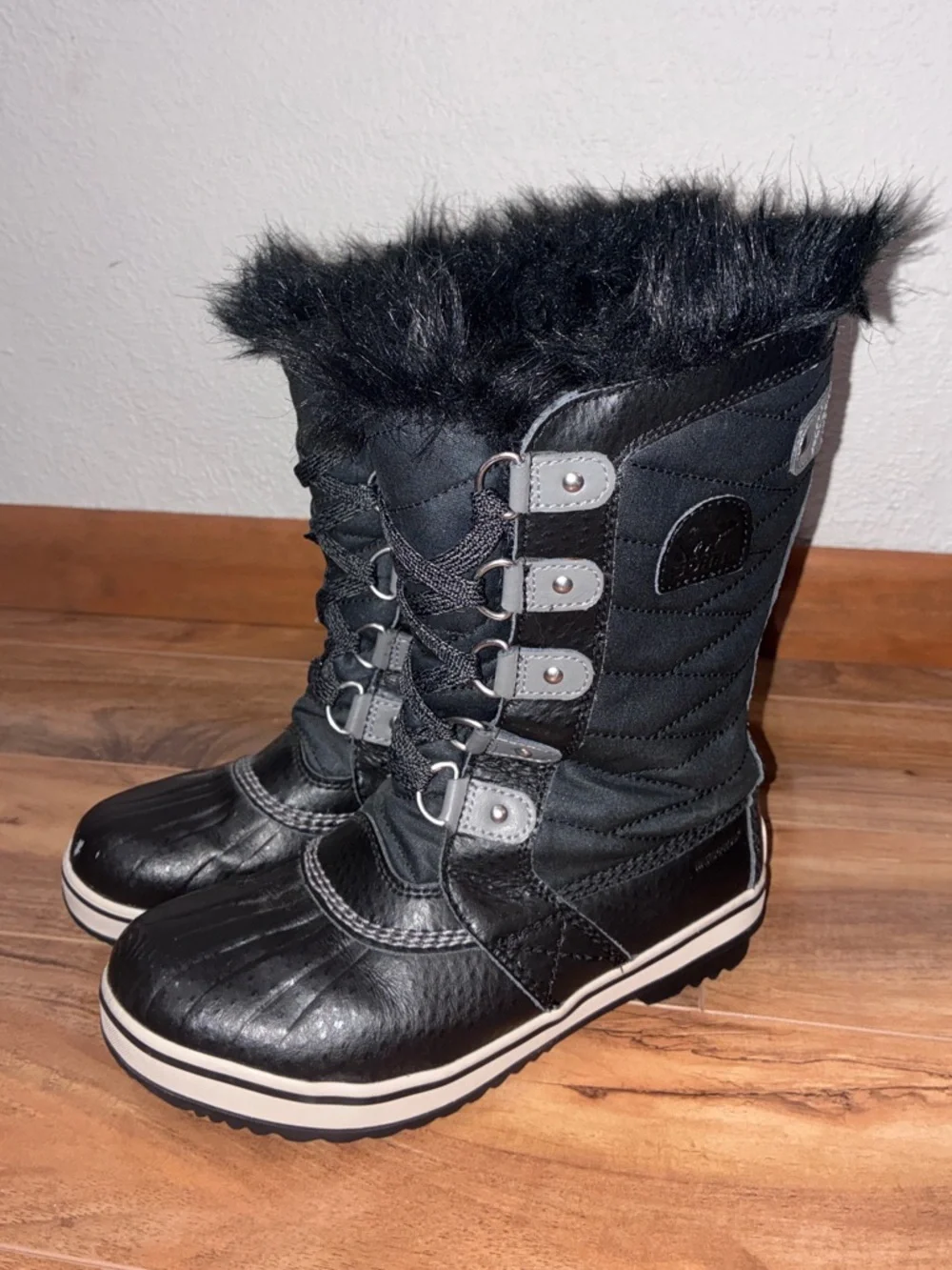 Sorel Kids Tofino II waterproof winter snow boots, black- size 3