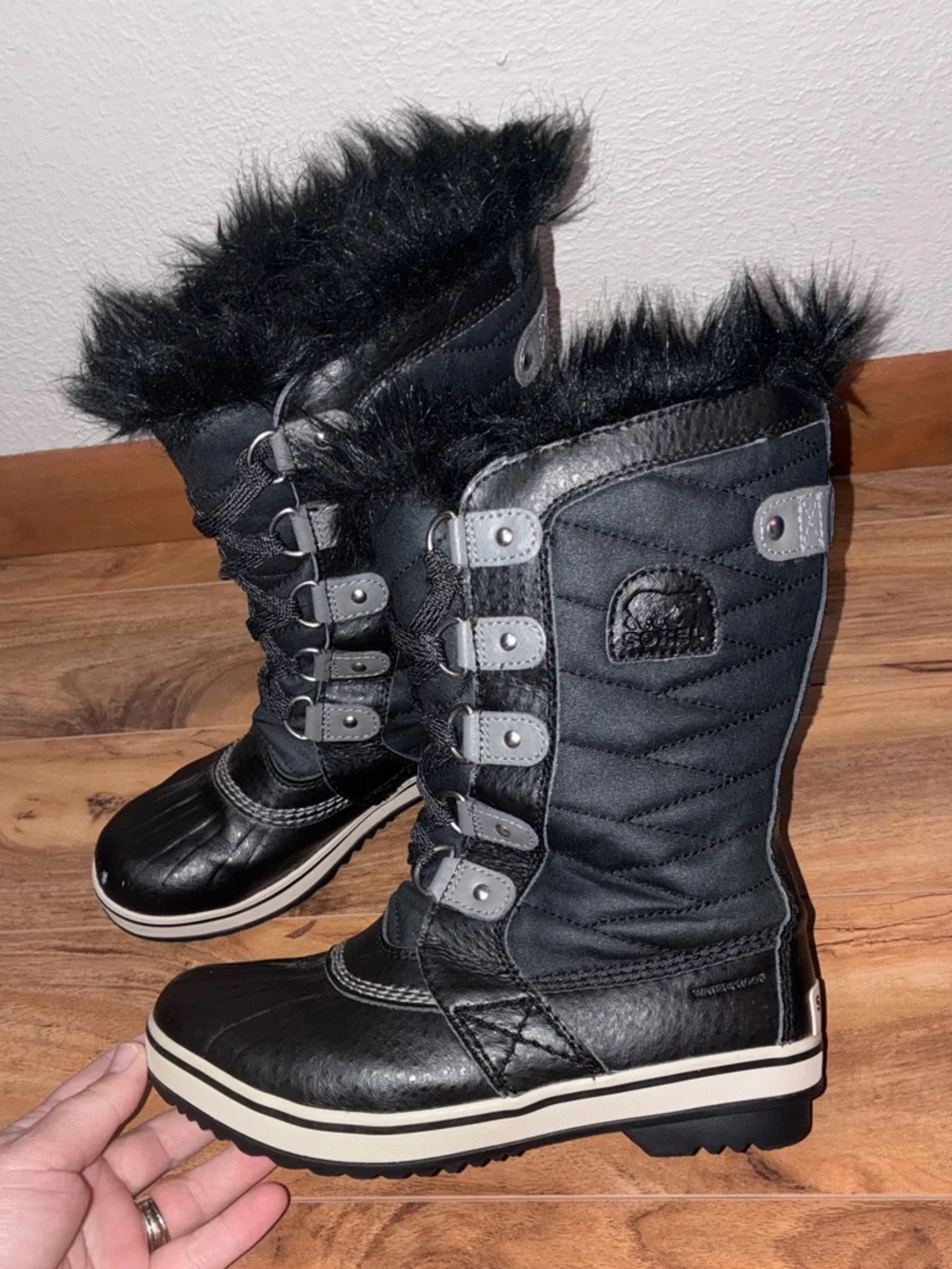 Sorel kids tofino