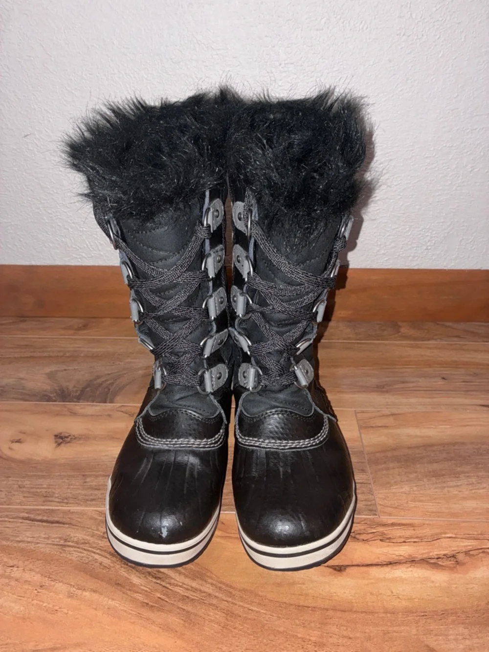 Sorel kids tofino