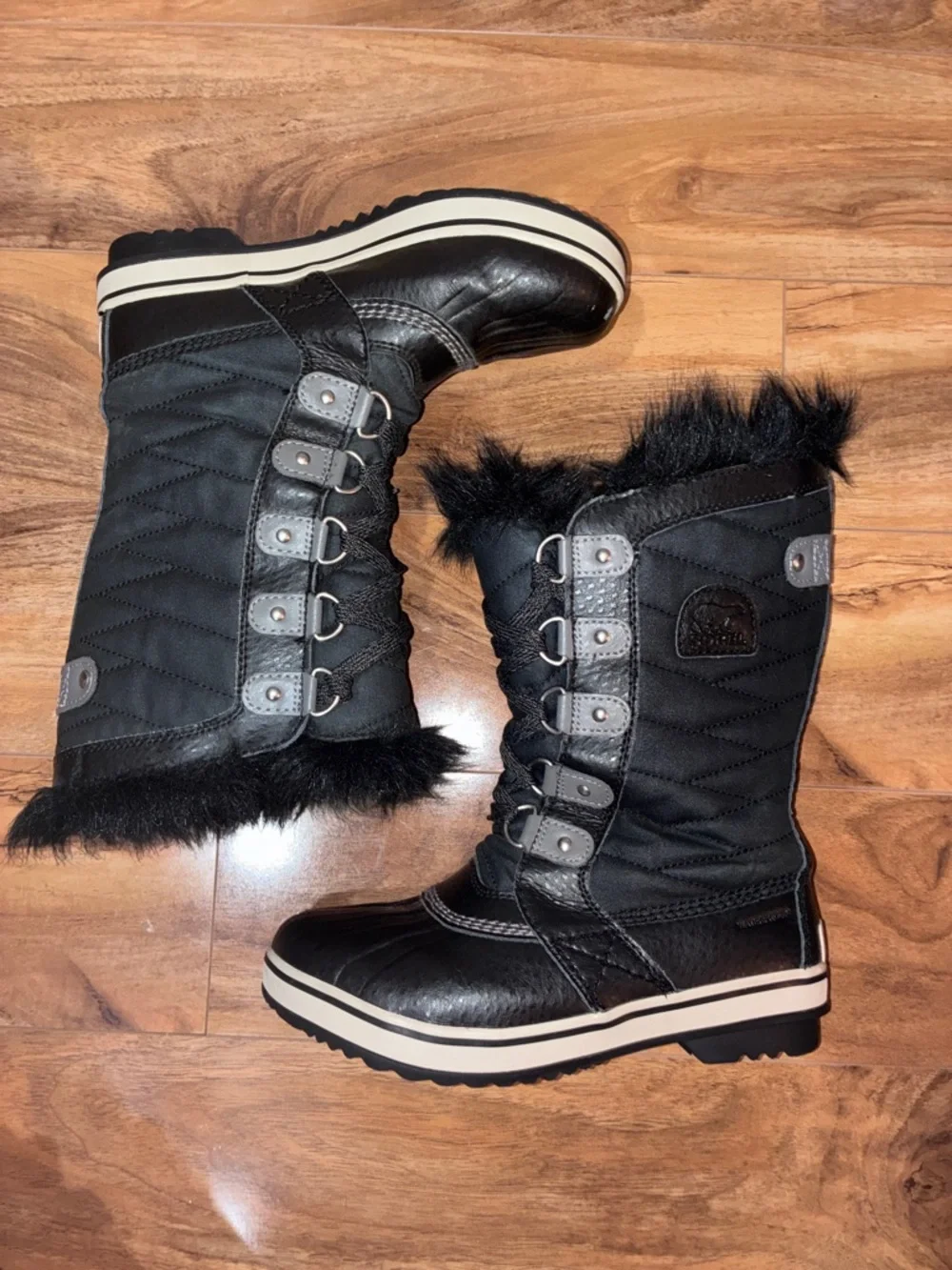 Sorel kids tofino