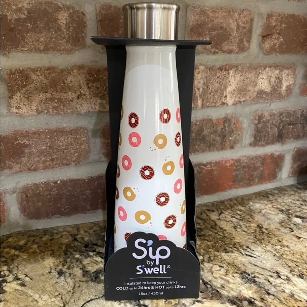 Sip by swell Doughnut print insulated  15oz  Water Bottle Brand new never used