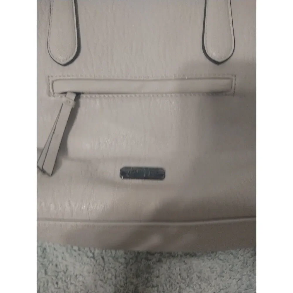 N/A small scuff