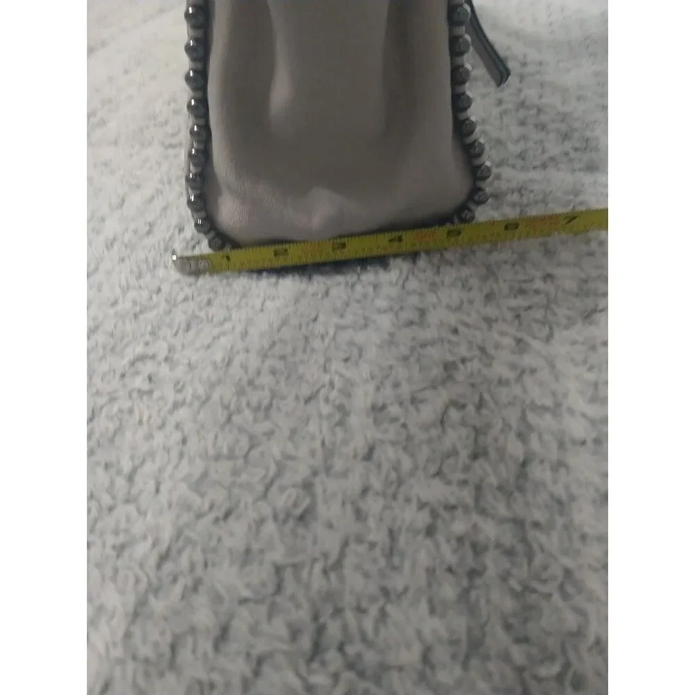 N/A small scuff