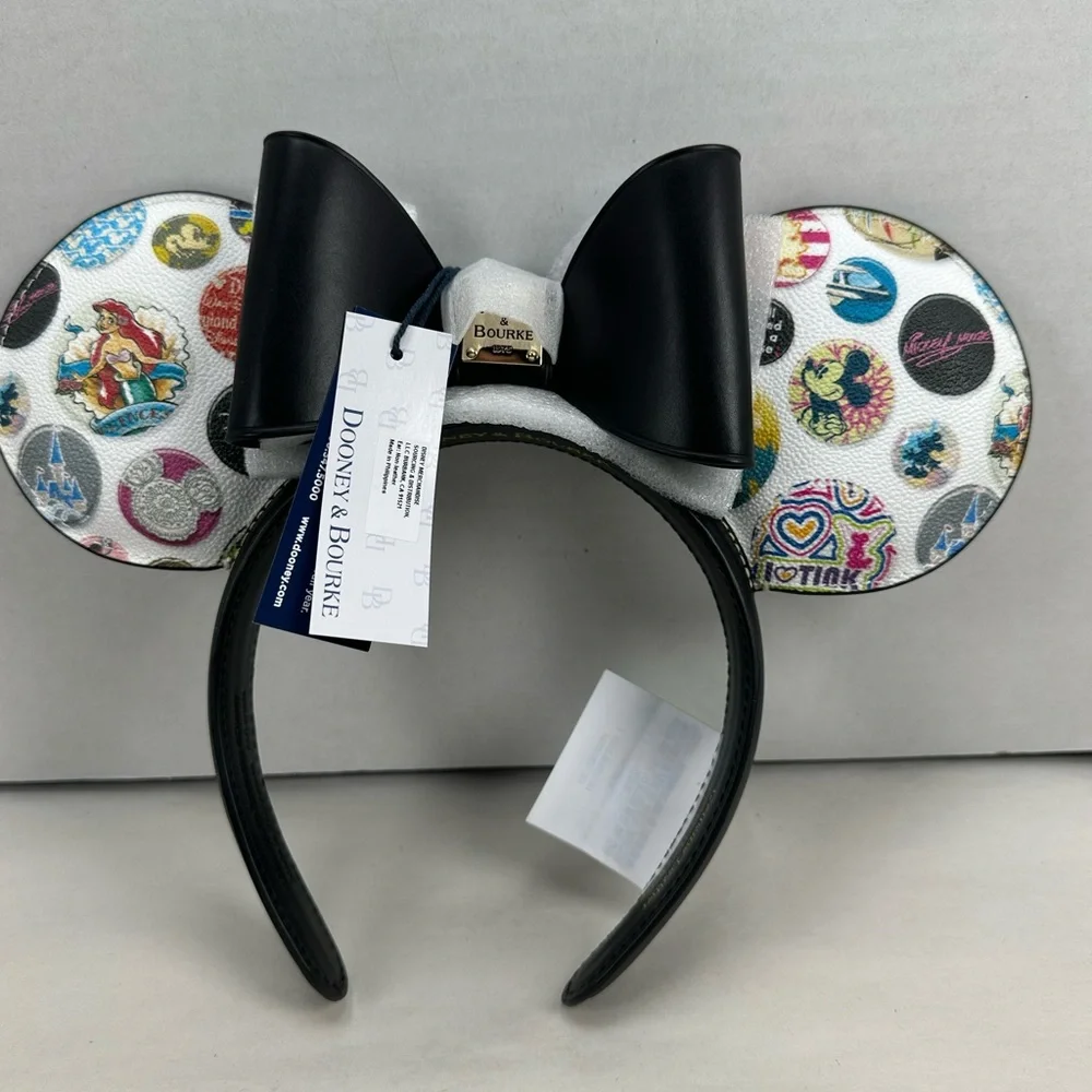 Dooney & Bourke nwt disney