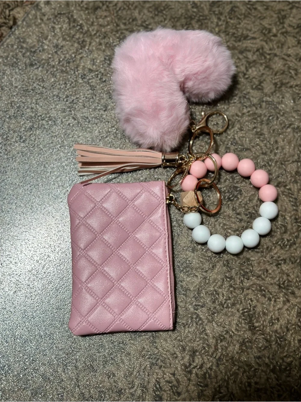 N/A quilted tassel carrying