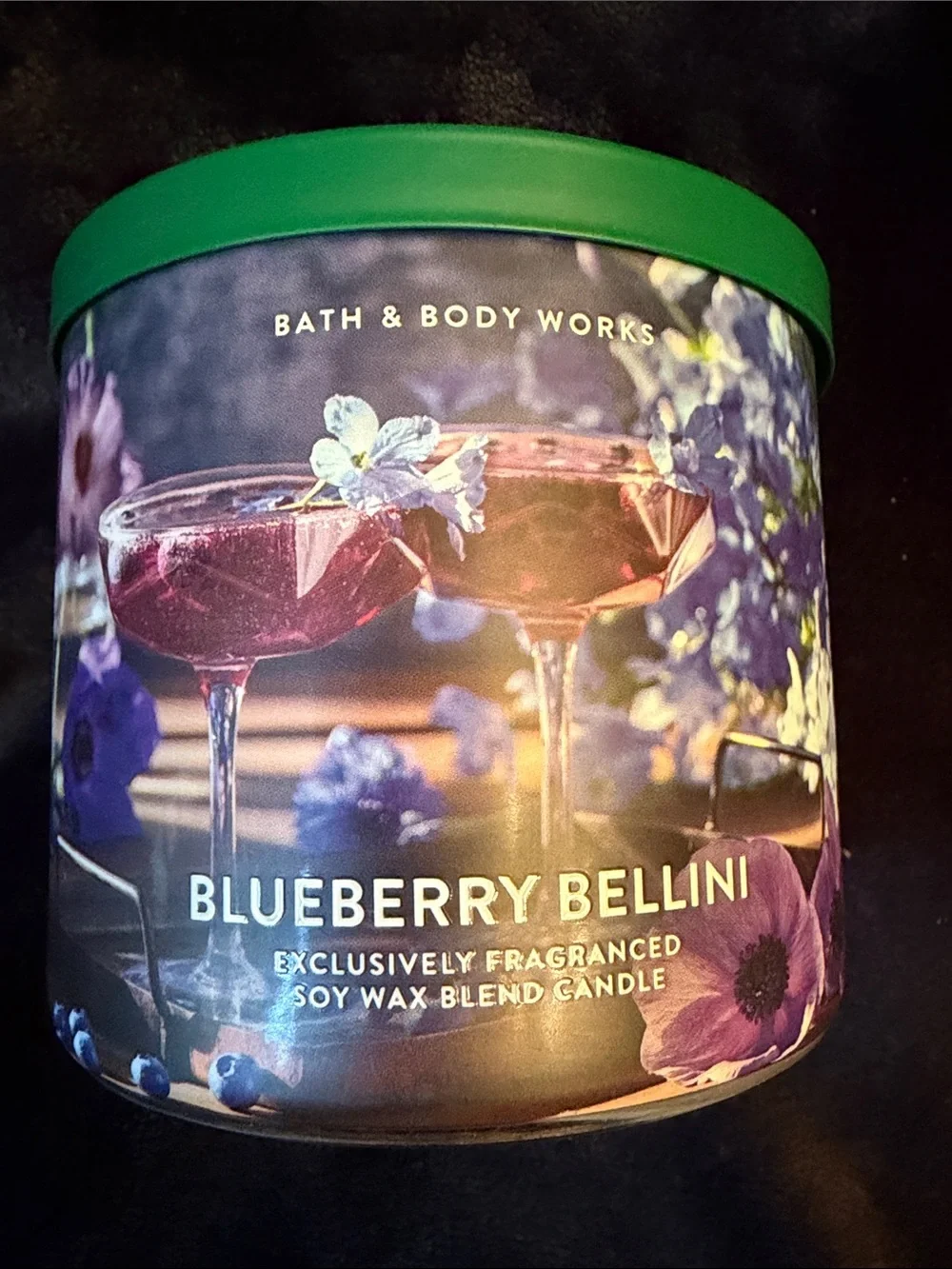 Bath & Body Works body adding vibrant