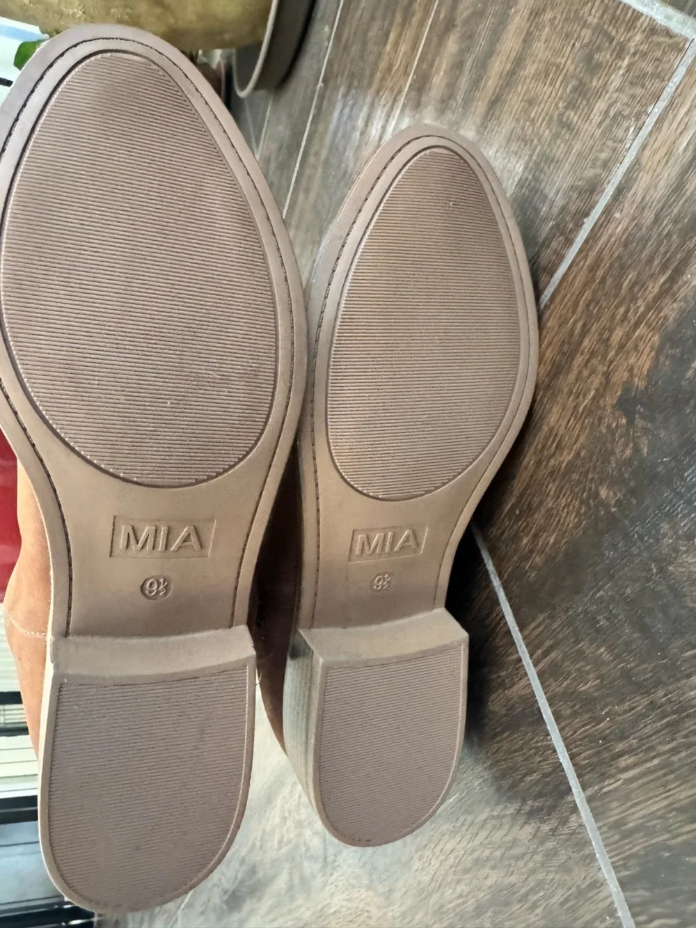 MIA brand mia❖