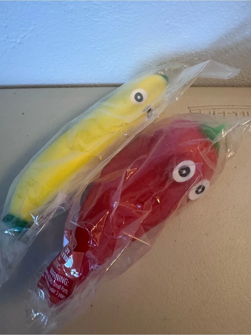 Cute Banana & Chili Pepper Sand & Squishies - Yellow & Red