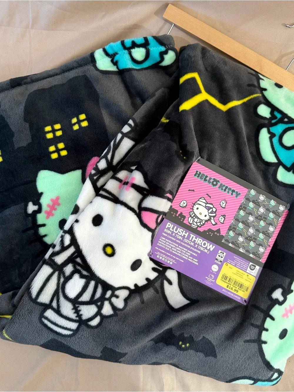 Hello Kitty Frankenstein bat mummy throw blanket Halloween 50x70 NWT