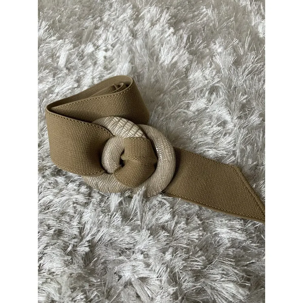Vintage tan circle