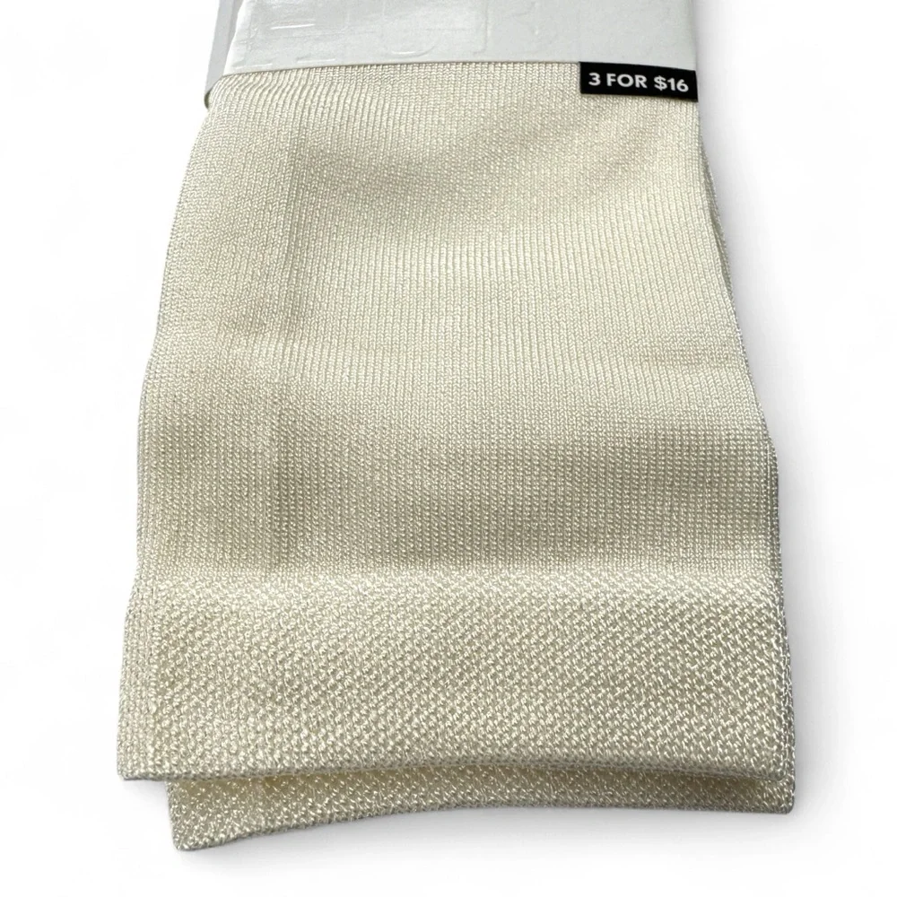 HUE comfortable cream