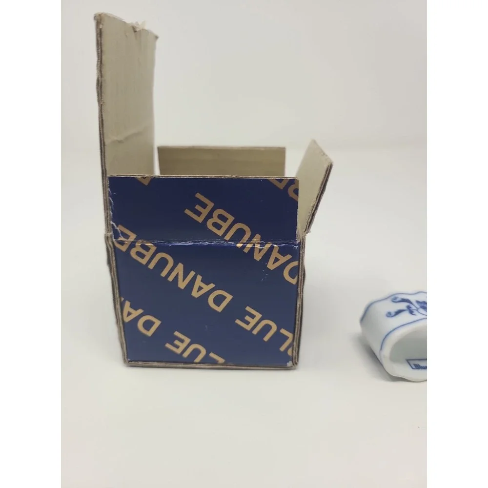 Blue Danube vintage blue