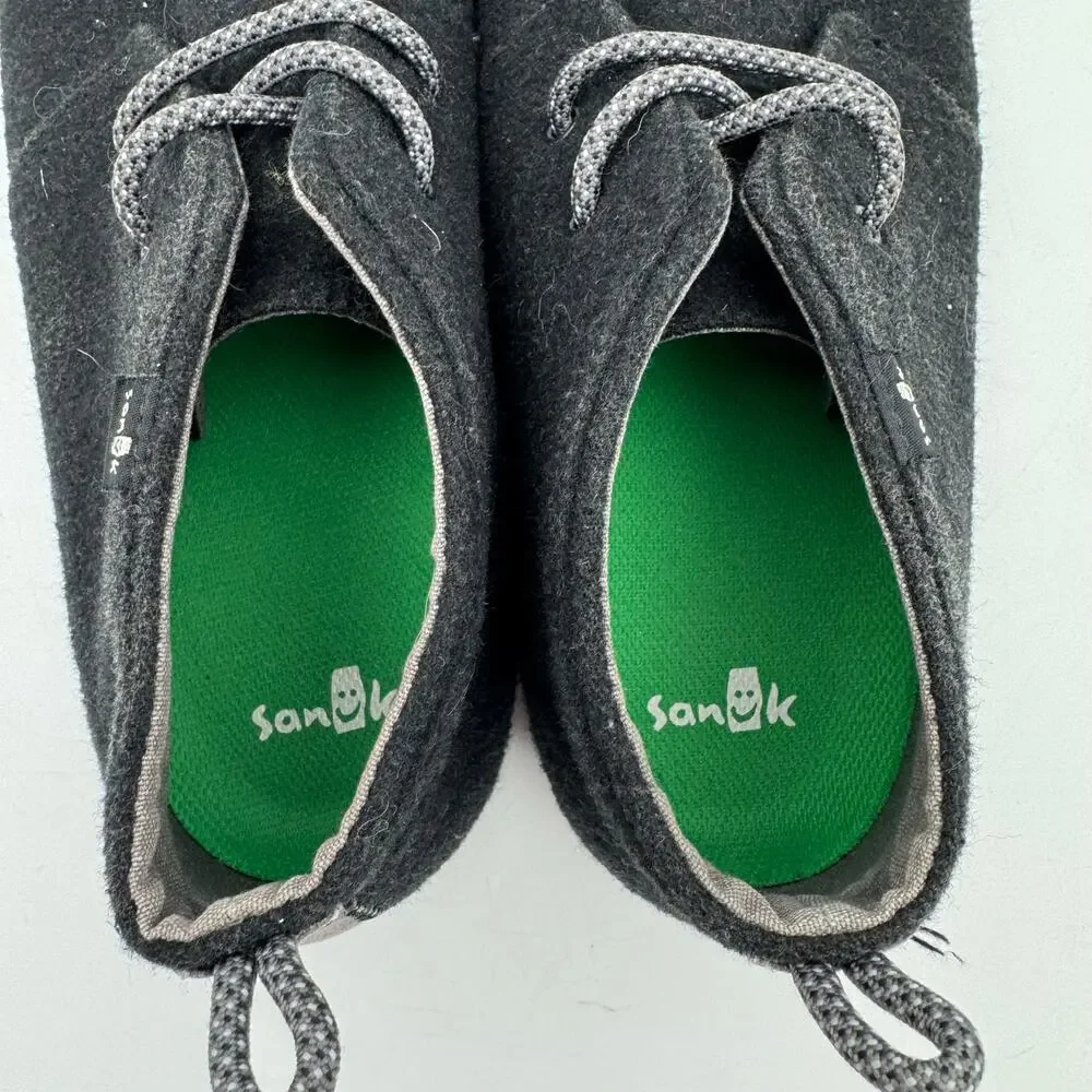 Sanuk very good