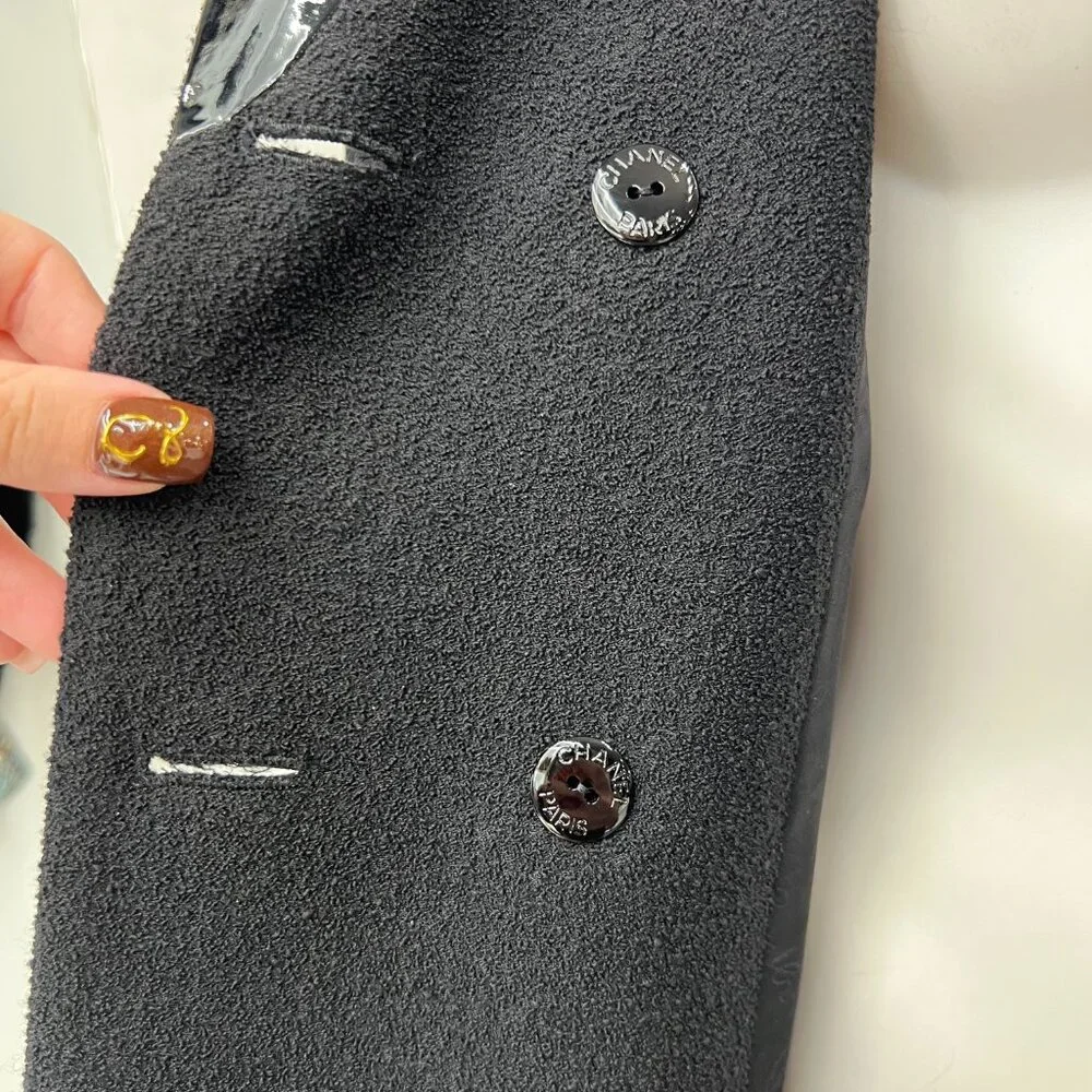 CHANEL est retail