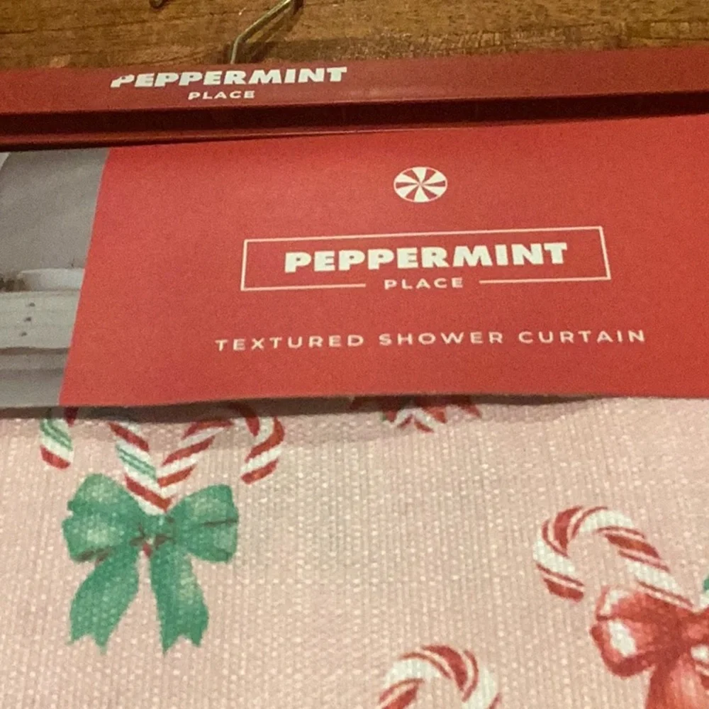 Peppermint Place brand new