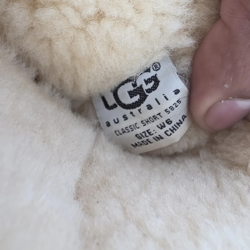 UGG australia classic