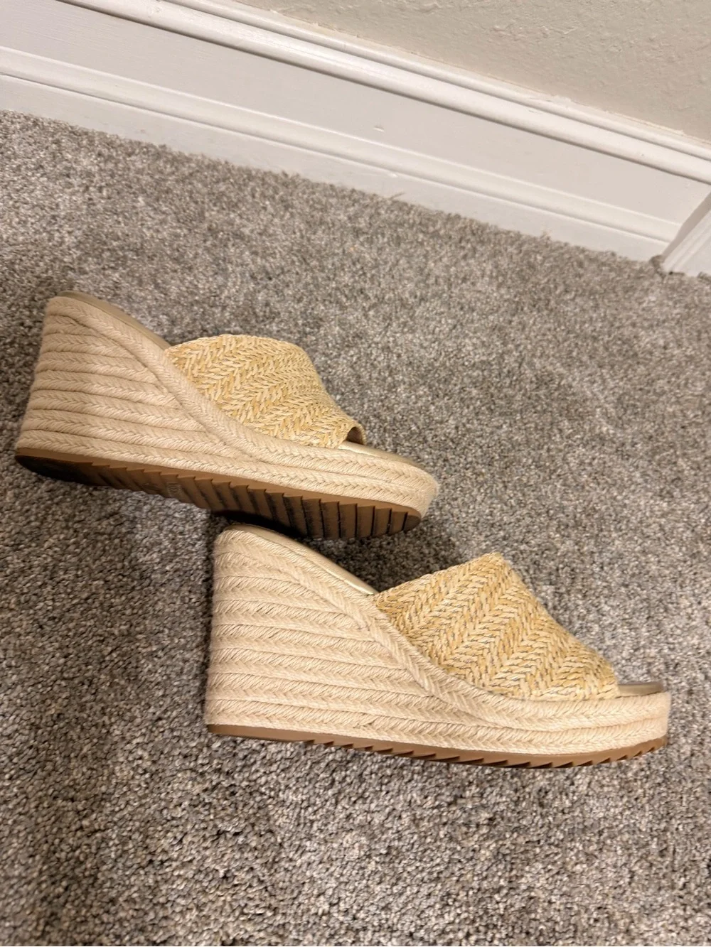 N/A comfortable wedge