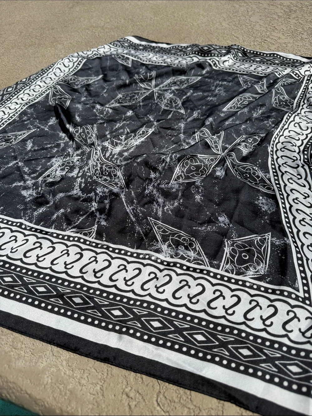 Elizabeth & James Black and White Bandana Print Scarf perfect for resort