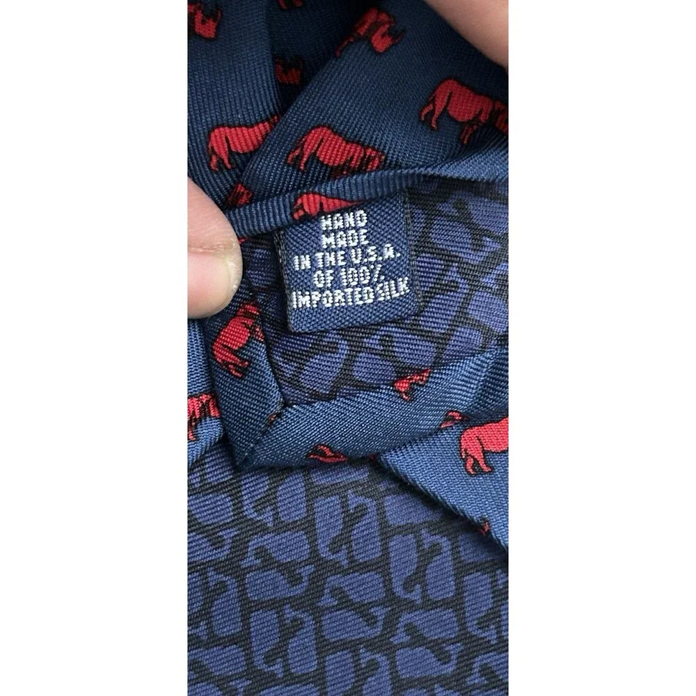 Vineyard Vines taft school